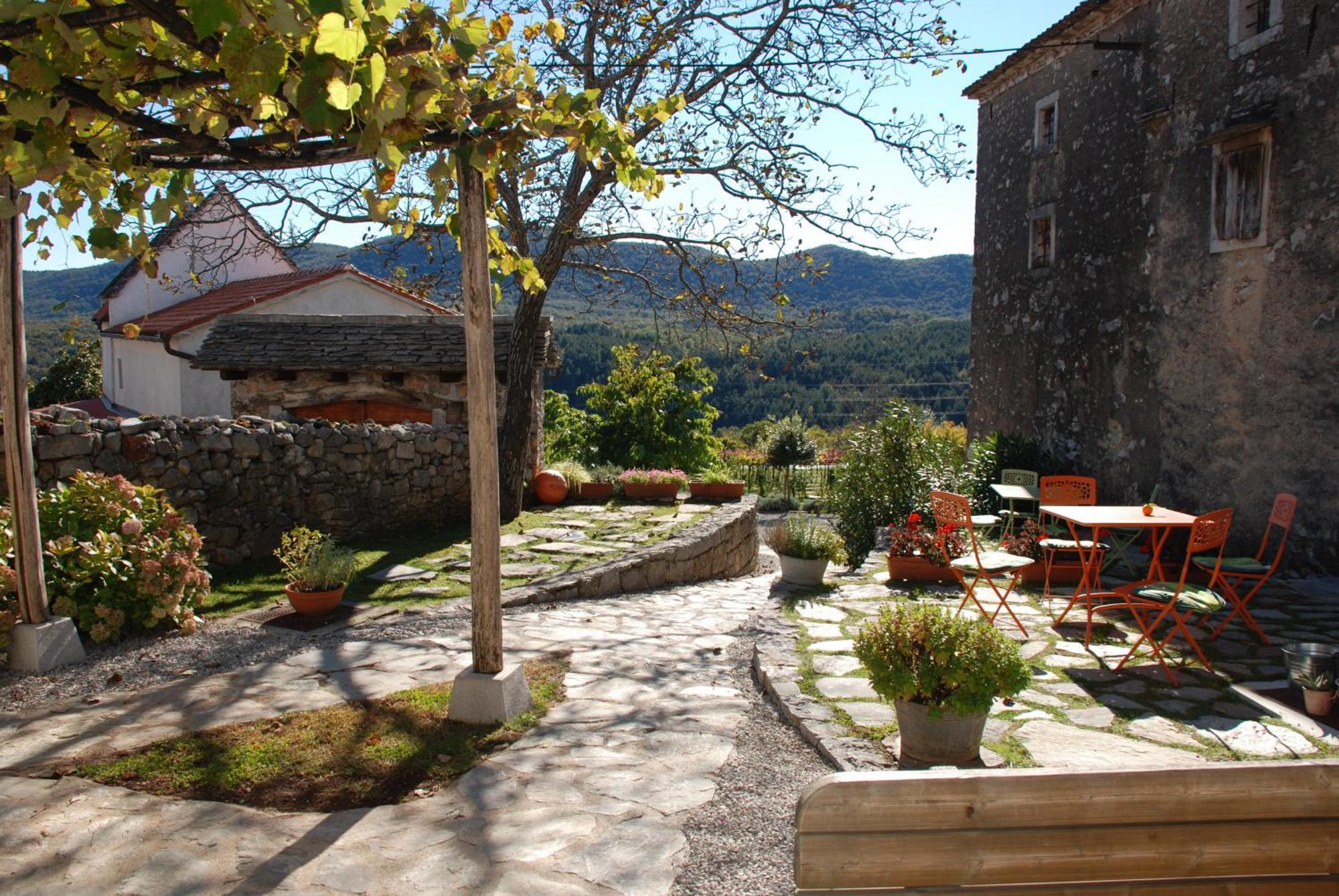 Pliskovica Youth Hostel Exterior photo